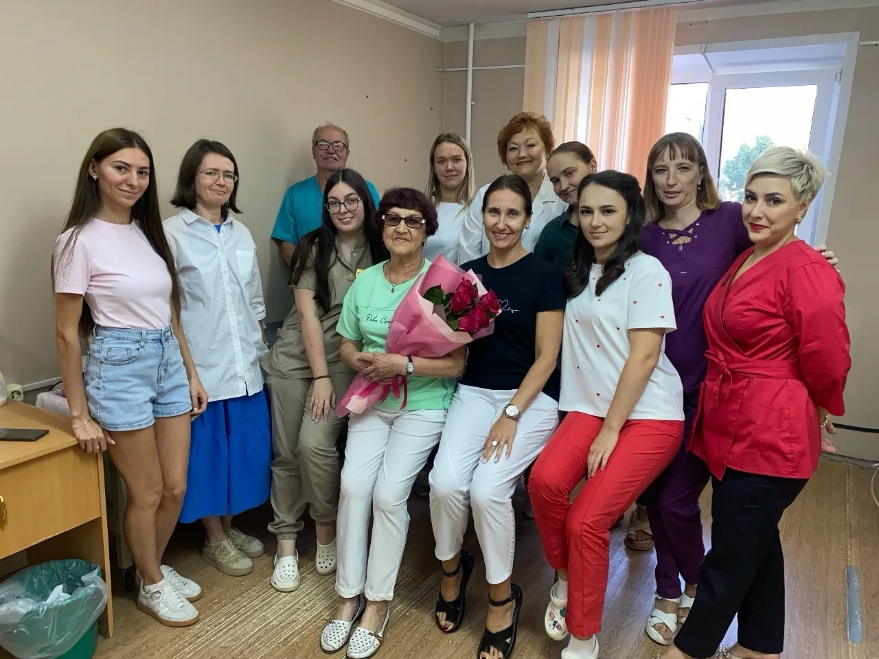 🌸 49 лет в кардиологии и 38 лет заботы: БГКБ проводила на заслуженный отдых двух любим...