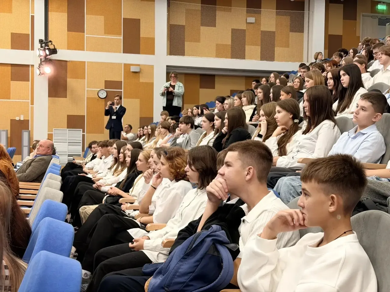 🌟Сегодня ученики 8А класса МАОУ СОШ 16 приняли участие в городском фестивале «Безопасн...