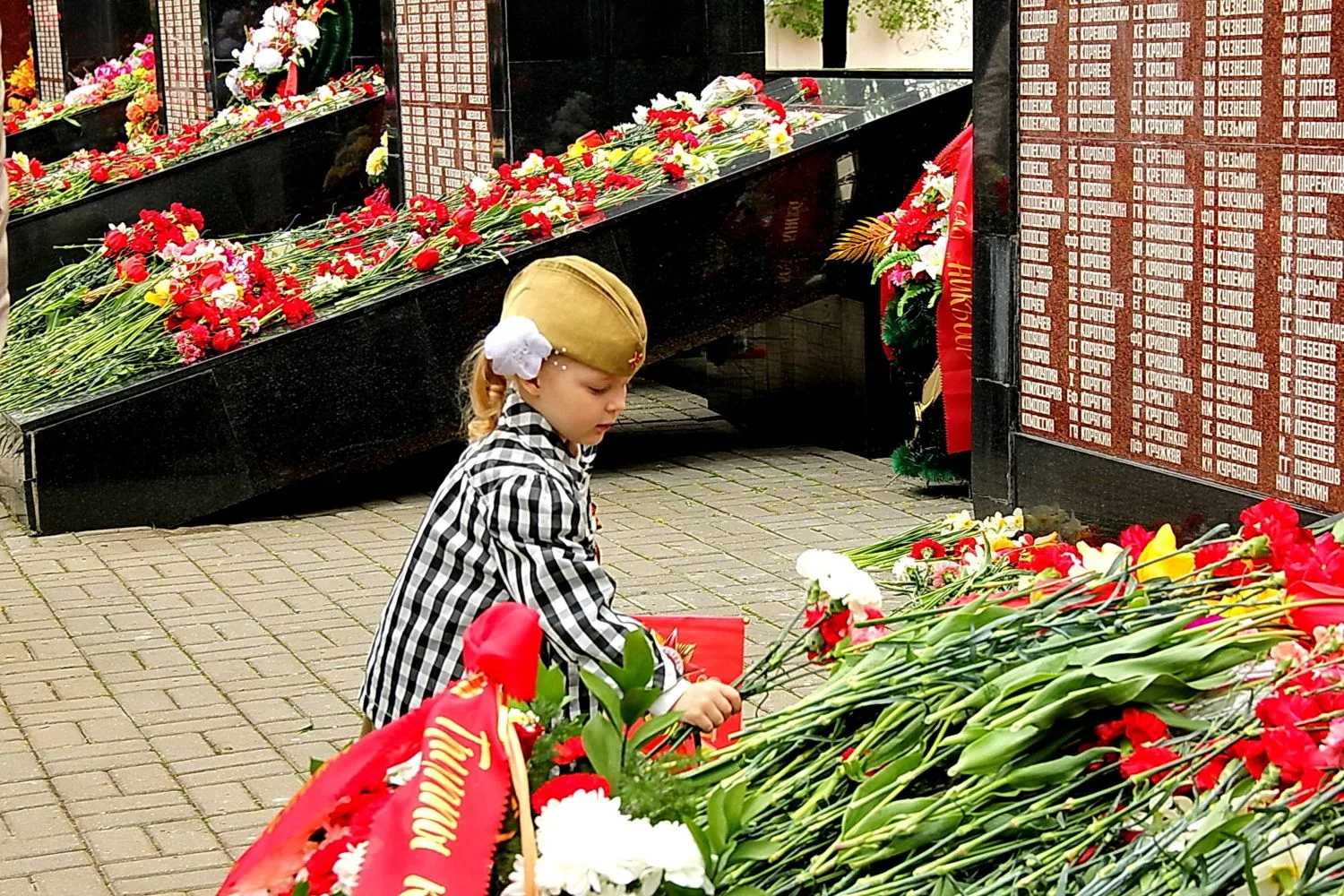 🇷🇺Чебоксары: «Цветы Памяти — единство поколений у мемориалов Победы»   ❗️❗️❗️5 мая в Чебоксарах прой