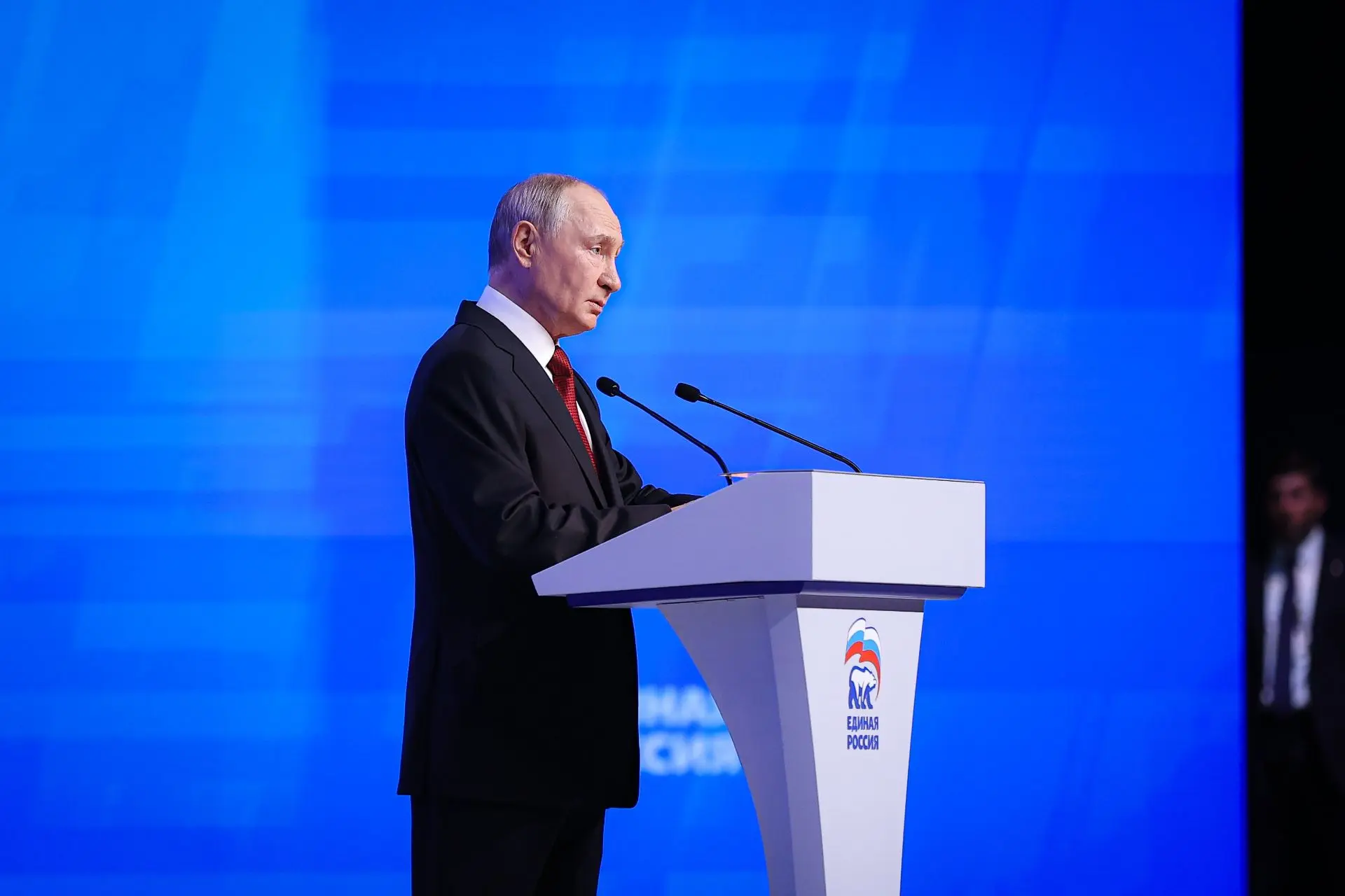 На XXIII Съезде «Единой России» утверждена Народная программа, с которой партия идет на...