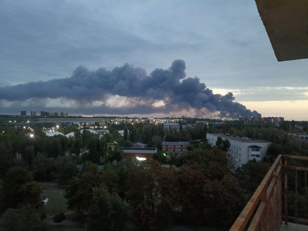 Семеро, включая двух детей, ранены при массированной атаке БПЛА ВСУ на Ростовскую облас...