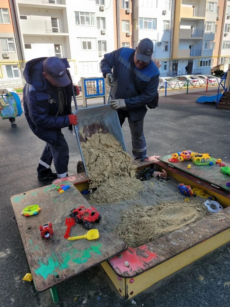 🏖️ Итоги сегодняшнего дня: песок — во всех детских площадках!