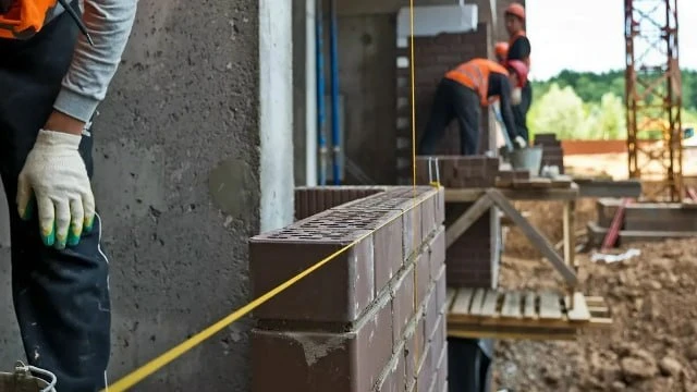 Монолитные работы завершились на площадке жилого комплекса в Подольске