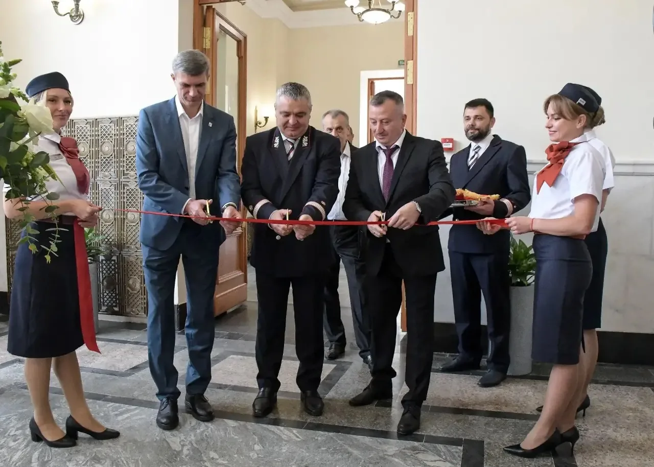 На железнодорожных вокзалах «Сочи» и «Адлер» открылись обновленные залы ожидания
