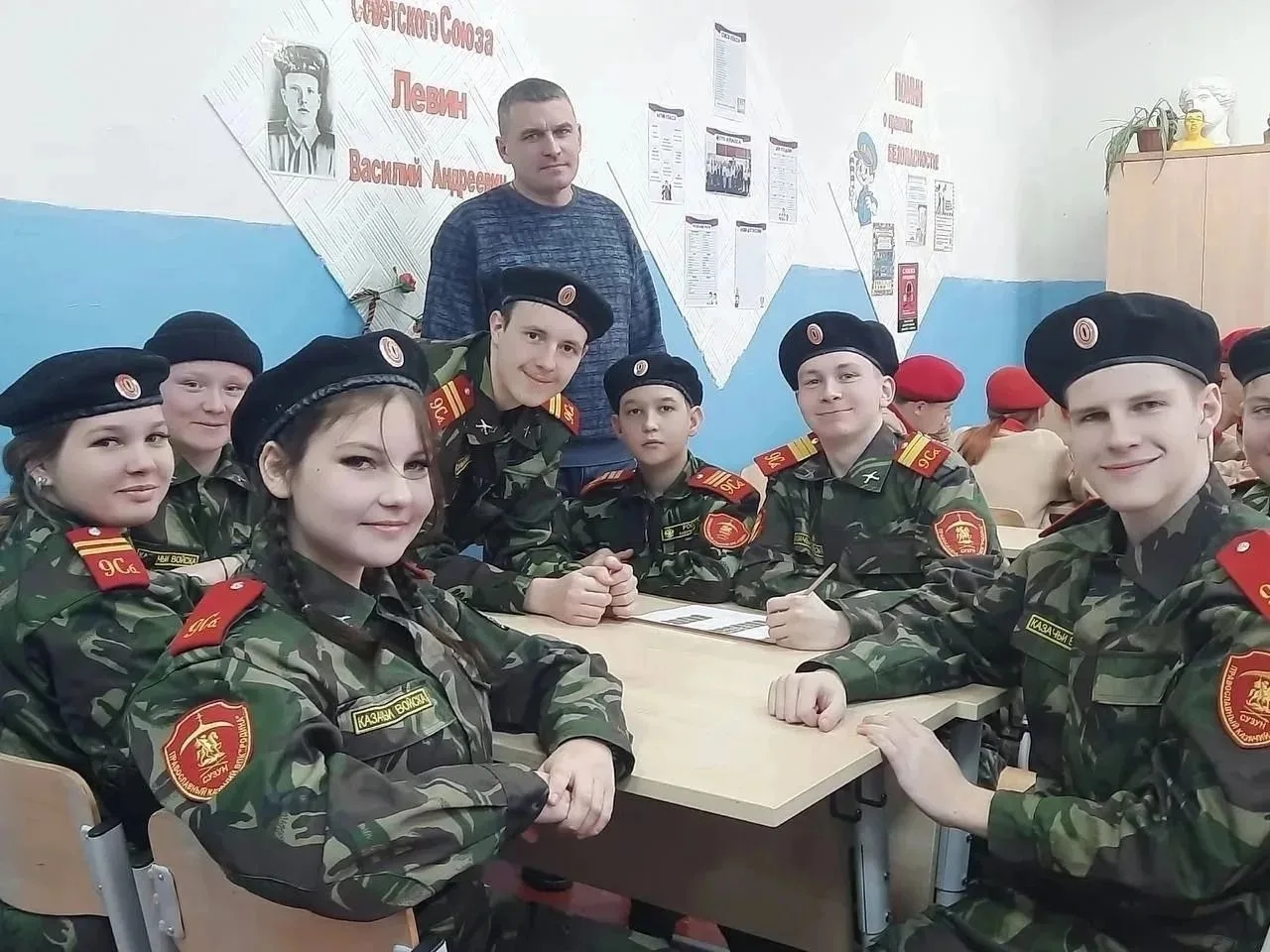 🎉 День учителя — отличный повод рассказать о тех, на кого мы равняемся. Запускаем сери...