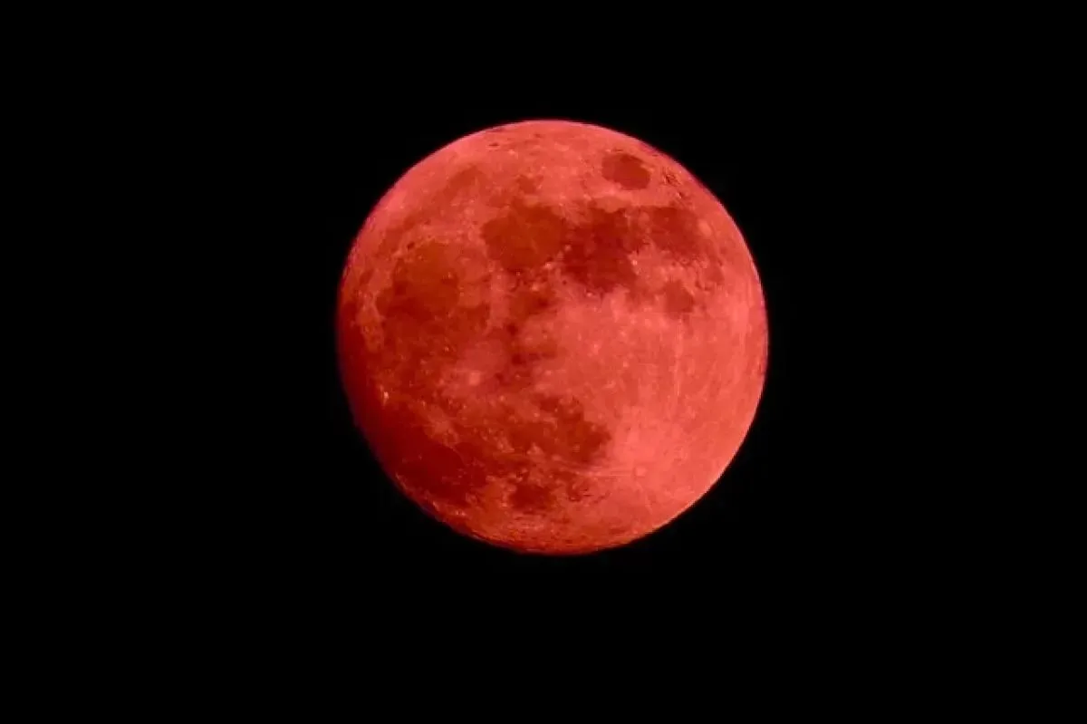 🌕 Лунное затмение 28 августа: мифы и факты о влиянии на сон