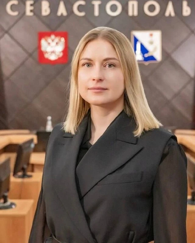 В Севастополе назначили нового руководителя управления туризма.  Им стала специалист с 14-летним опы