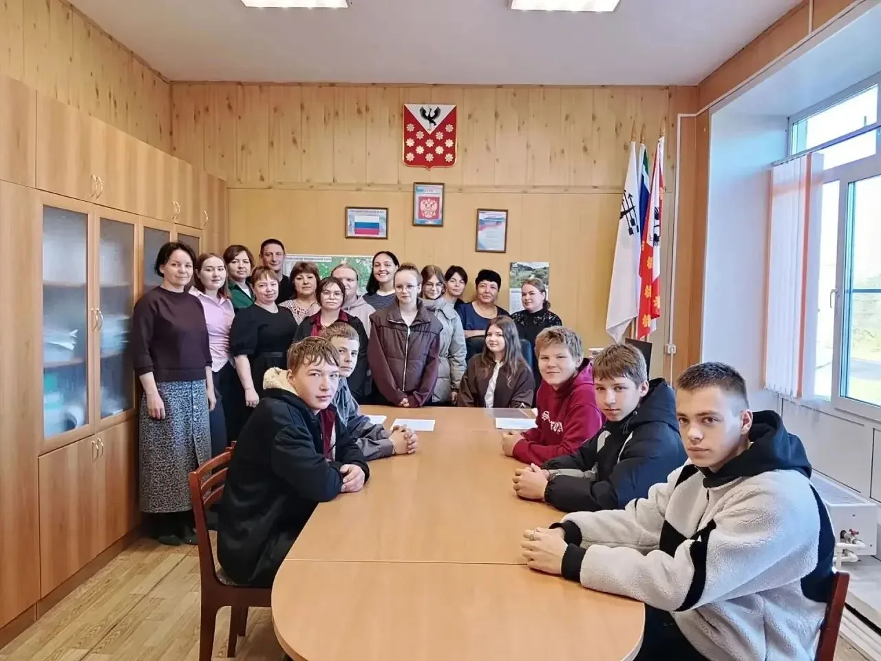 📢 Взаимодействие с молодёжью: старшеклассники познакомились с работой администрации Кр...