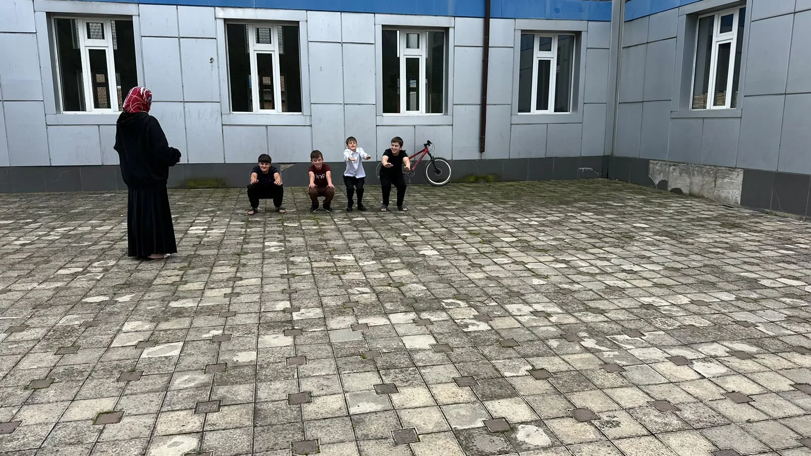 28 сентября в 15:00 работники Дома культуры села Агишты организовали спортивно-игровую ...