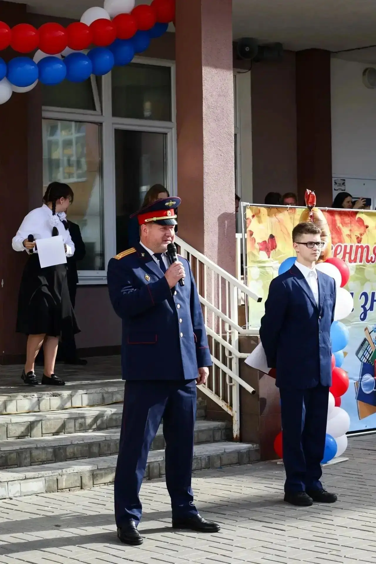 Сотрудники СУ СК России по Ленинградской области приняли участие в торжественных линейк...