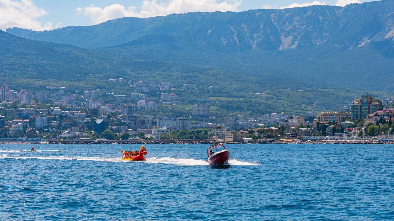 🚤🐉 Готовы к незабываемым эмоциям?

Приглашаем прокатиться на  водном аттракционе «Дракон»! Яркий, 
