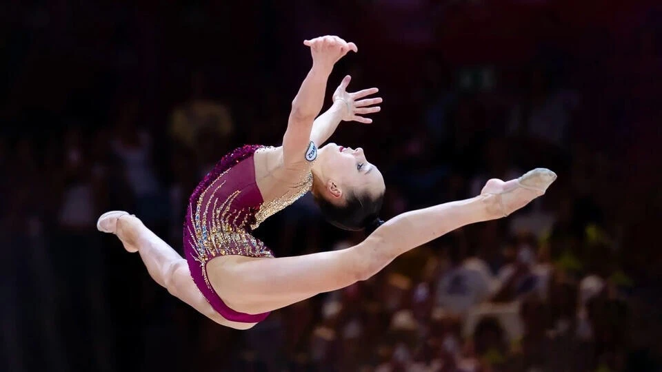 Российские гимнастки вернулись в Москву с чемпионата мира по художественной гимнастике ...