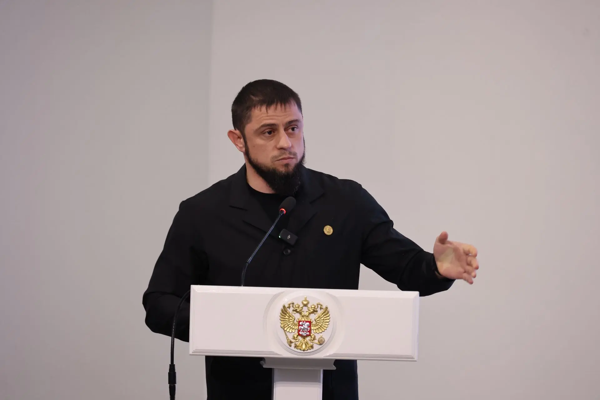 Эффективная информационная политика — важная часть межнационального согласия.
