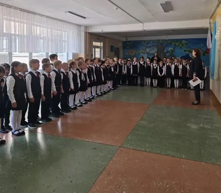 18 мая во вторых и третьих классах состоялись торжественные линейки по итогам учебного года. Отлични