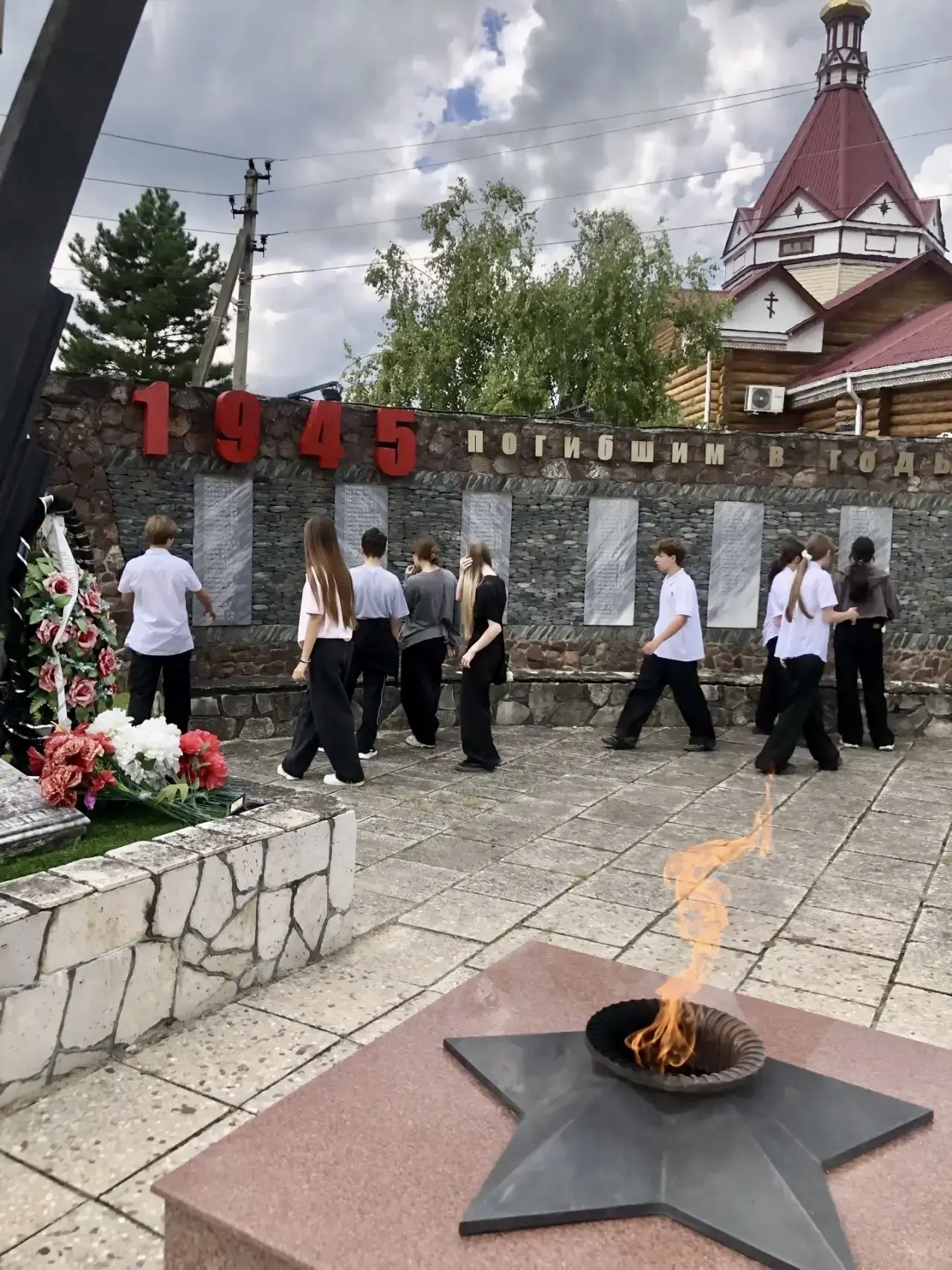 🎖️🇷🇺В рамках Всероссийской акции «По следам героев» учащиеся 5-9 классов второго уче...