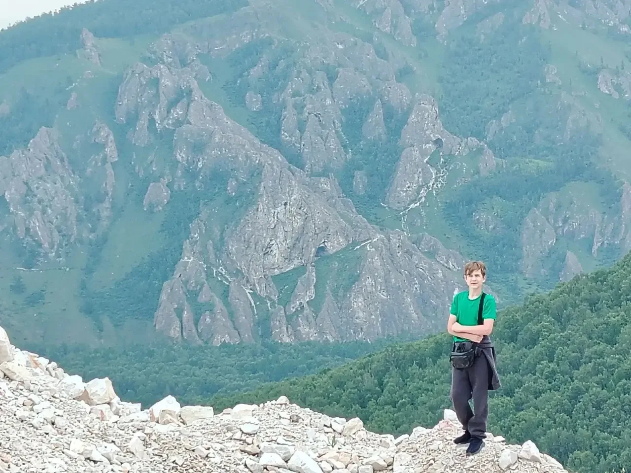 Продолжаем экспедицию! Дни летят — событий всё больше ⛰️🚣

Мы уже побывали:
— в Мраморном карьере —