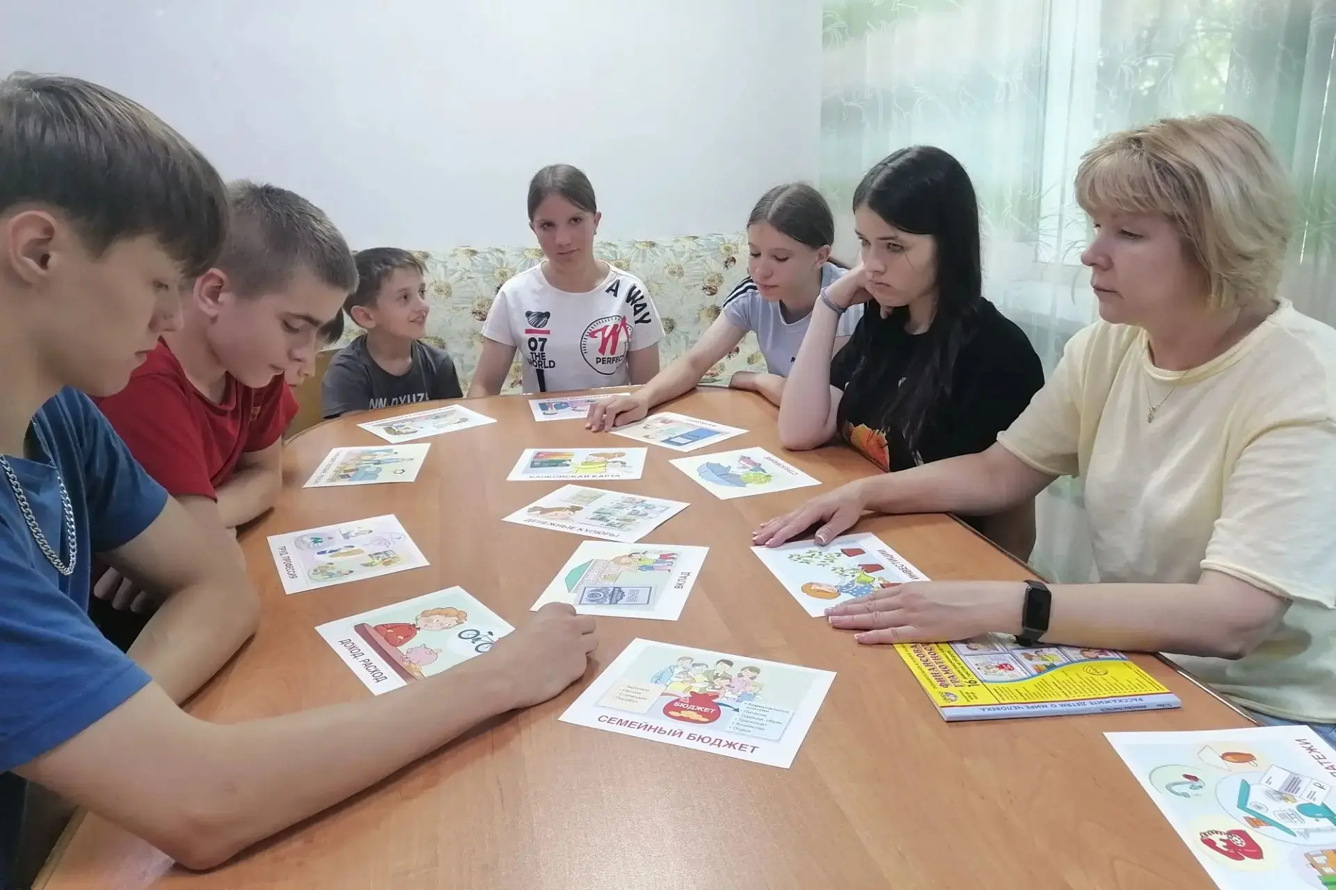 Знакомо чувство, когда деньги заканчиваются? 💸 Или сложно понять, что купить: то, что ...
