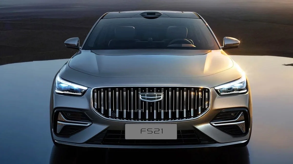 Geely показала удлинённый седан Preface+