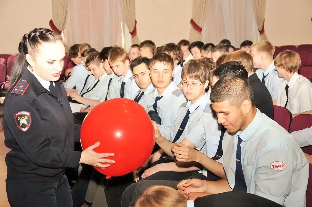 Так несбывшимися мечтами ельчан не напугал бы даже Пеннивайз со своим 🎈