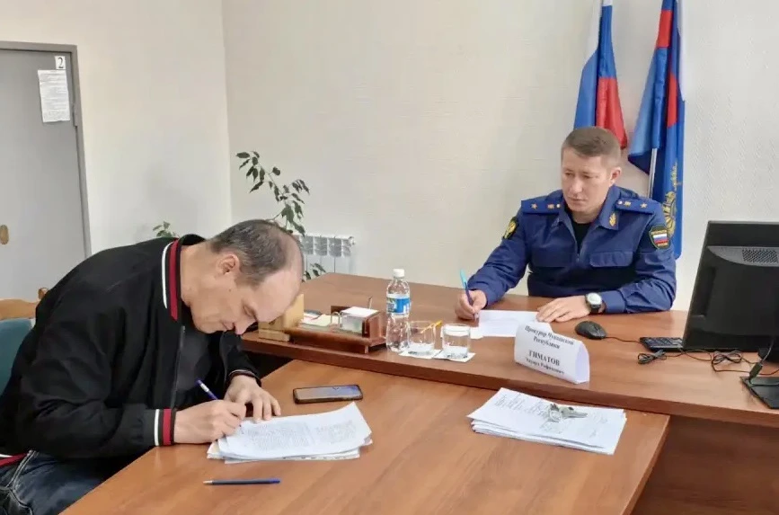 Прокурор Чувашии Эдуард Гиматов провел выездной прием жителей Красноармейского муниципа...