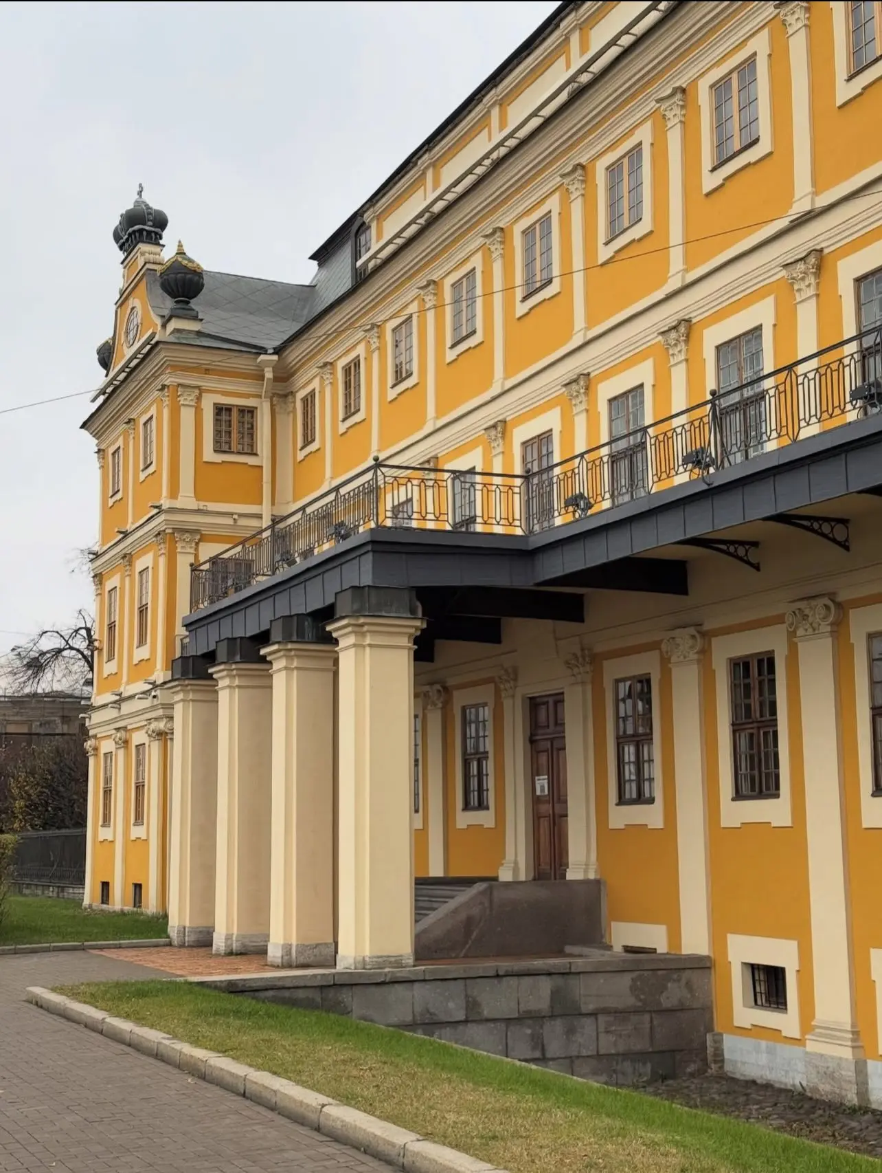 Дворец Меншикова.