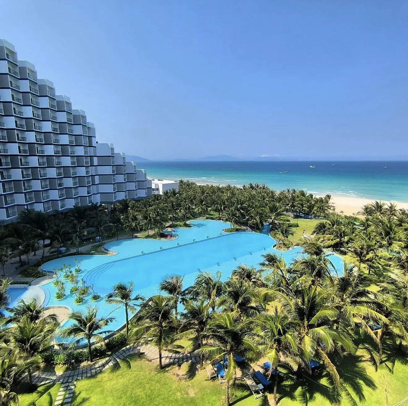 ✈️Прямой перелет во Вьетнам 22.07 на 12 ночей 

🏨"The Empyrean Cam Ranh 5⭐️" -337700₽ НА ДВОИХ 

📍