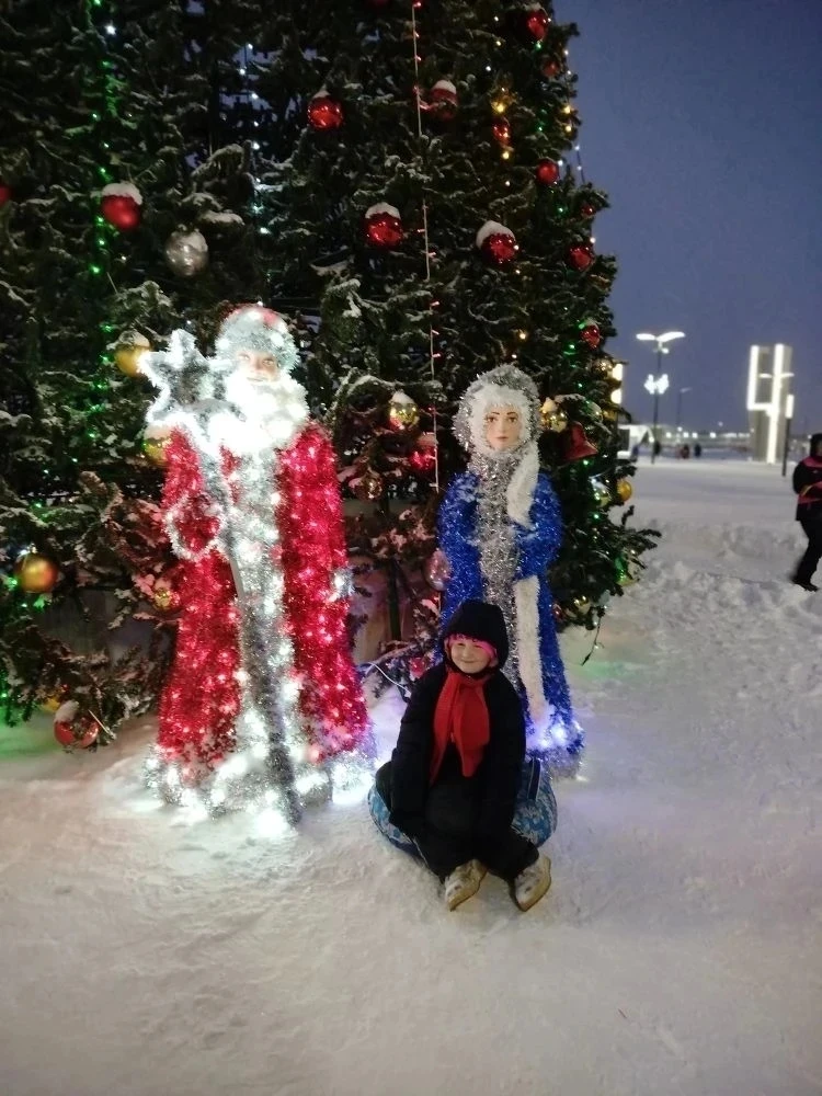 Я Таратынова Арина, ученица 3" Г класса. С большим удовольствием побывала на Самара Арене. Сфотограф
