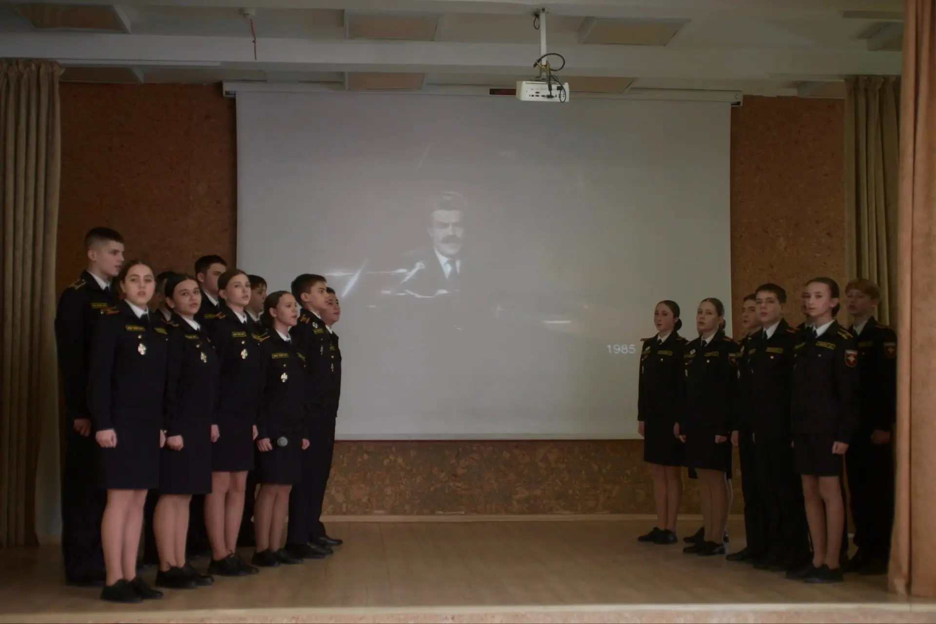 Сегодня в нашем лицее прошел II этап школьного смотра-конкурса кадетских классов. Надо отметить,что 