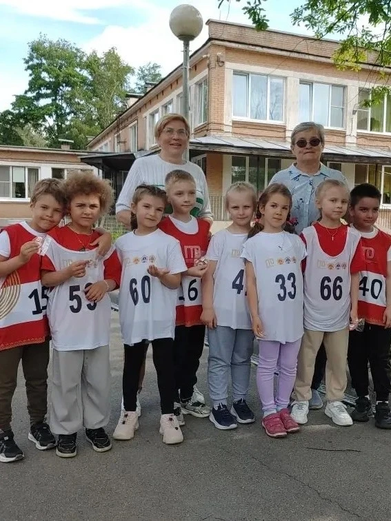 ГТО пришло!
Сегодня будущие первоклассники подготовительной группы 5 сдавали нормы ГТО!  В номинации