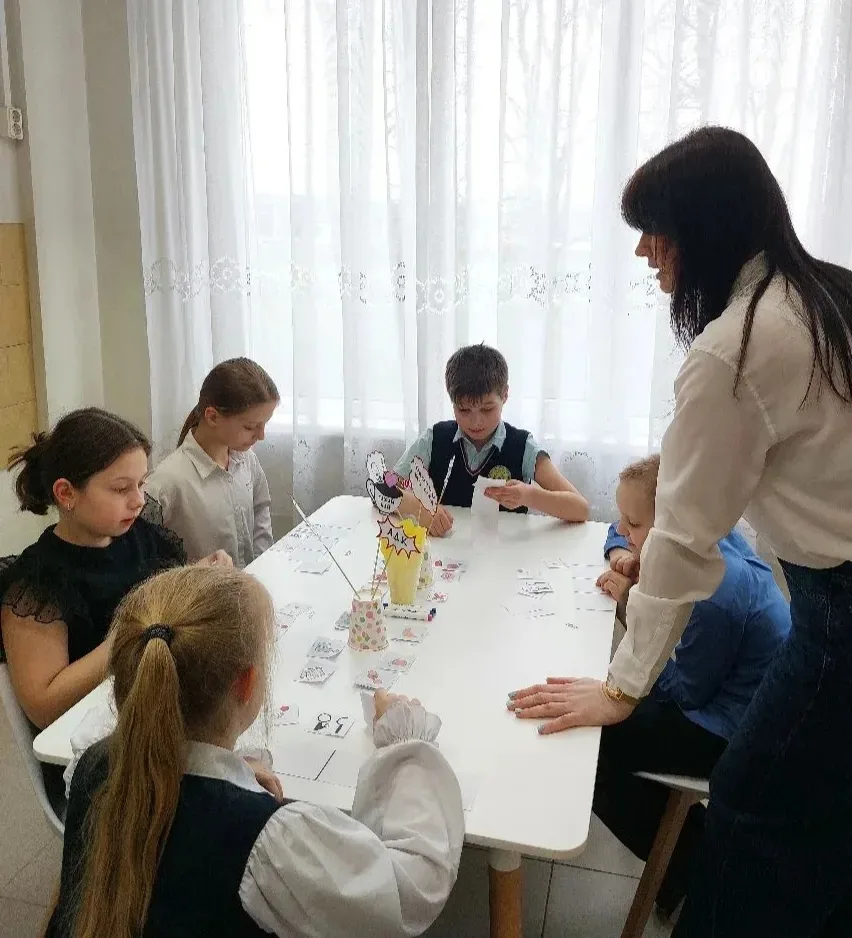 💙💙💙💙💙💙💙💙💙💙 Ученики 3 "Г" класса приняли участие в инклюзивном мероприятии "Тихий чай"☕🫖 Мастер - кла