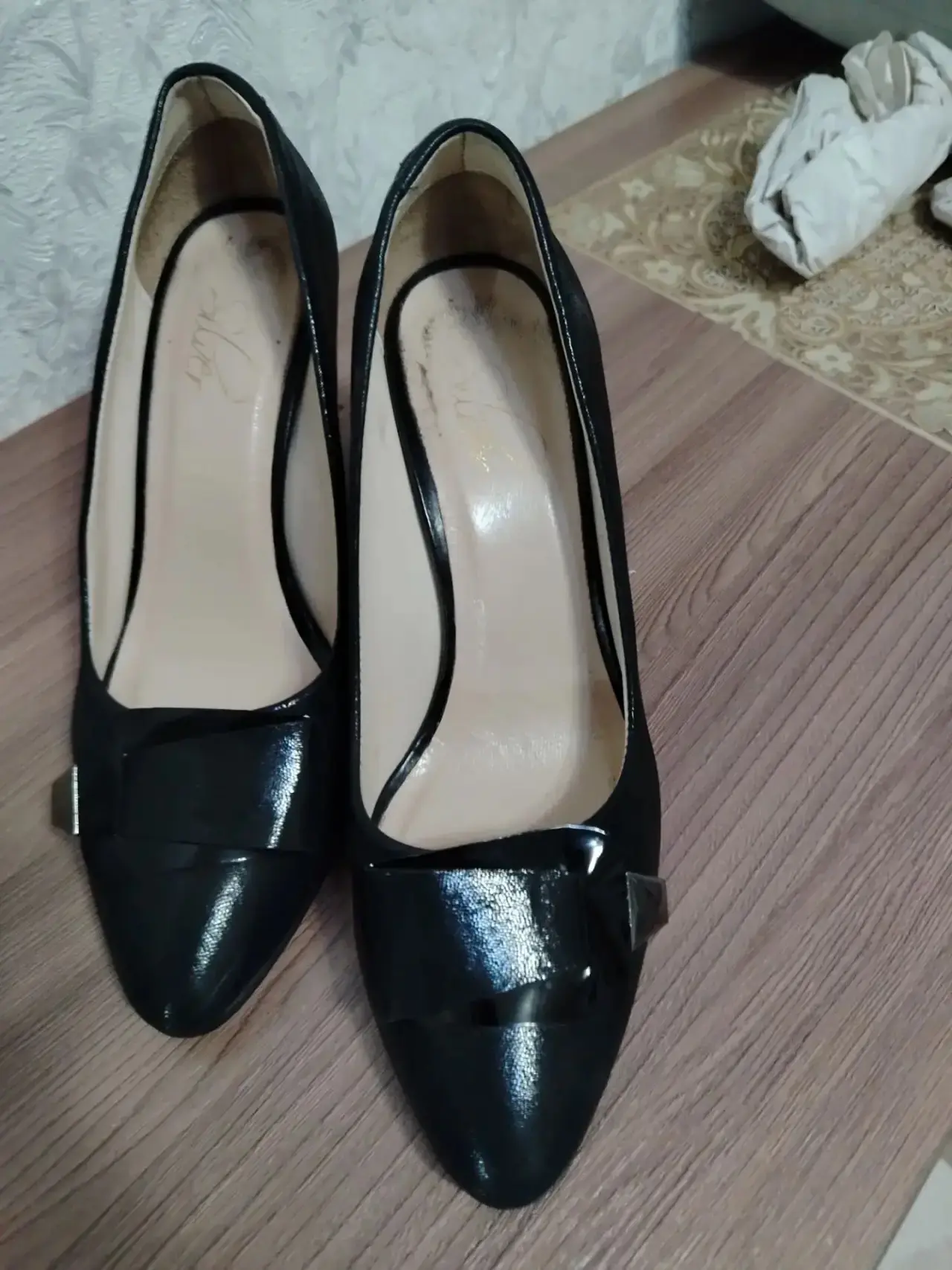 Продам женские туфли, размер 38.