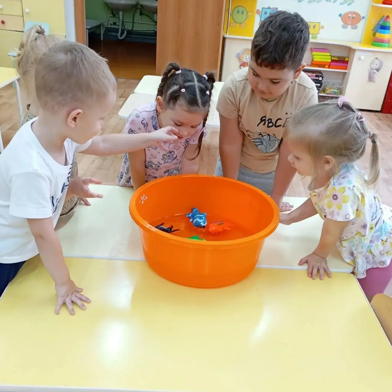 У нас сегодня был научный переполох! 🧪💦