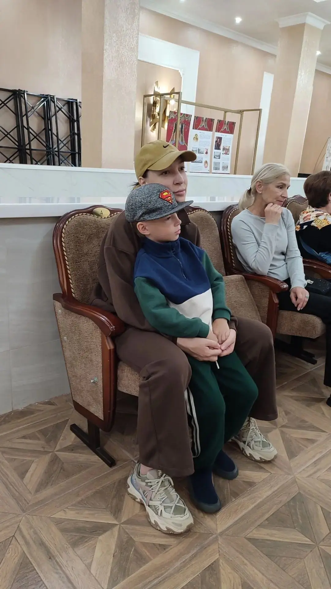 «Театр, сближающий народы»: экскурсия для семей героев СВО