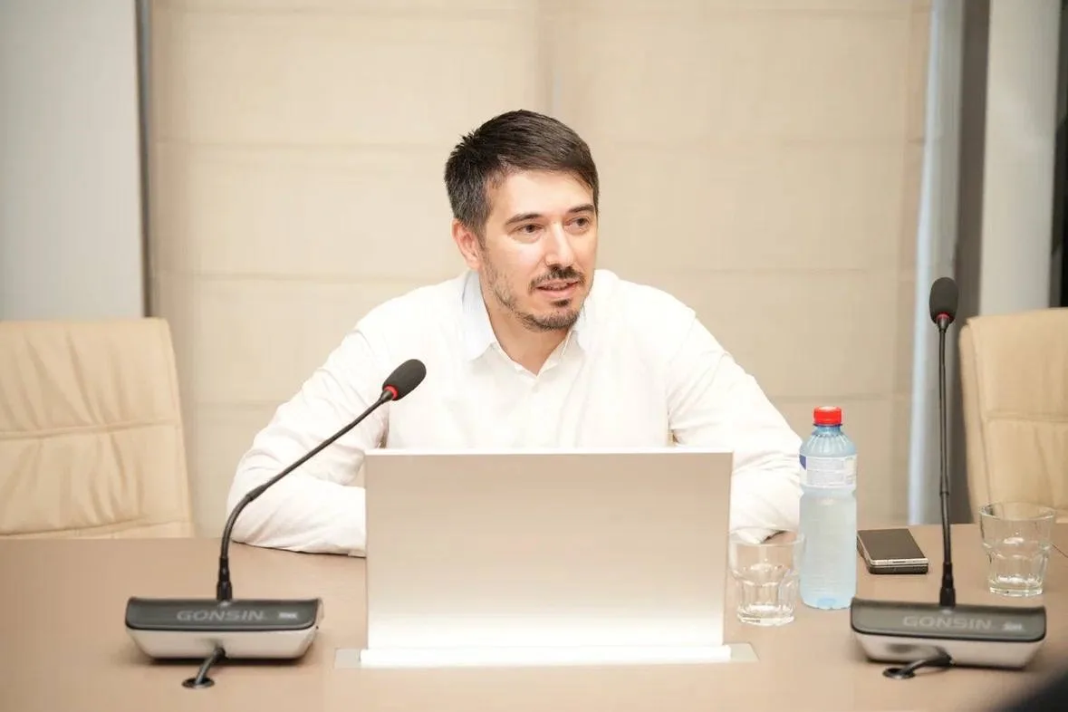 Сегодня приятные слова в свой адрес получает директор Парка высоких технологий «Хайпарк ГГНТУ», гене