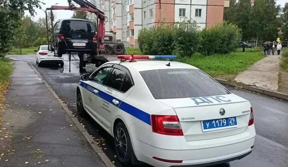 В Северодвинске пьяный отец вез сына-первоклассника в школу 😰