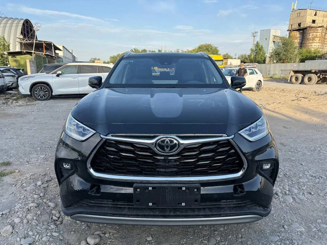 Выкупили Toyota Highlander для продажи из наличия за 5,12 млн 🔥

2026г., 2.0л, 248 л.с., бензин, по