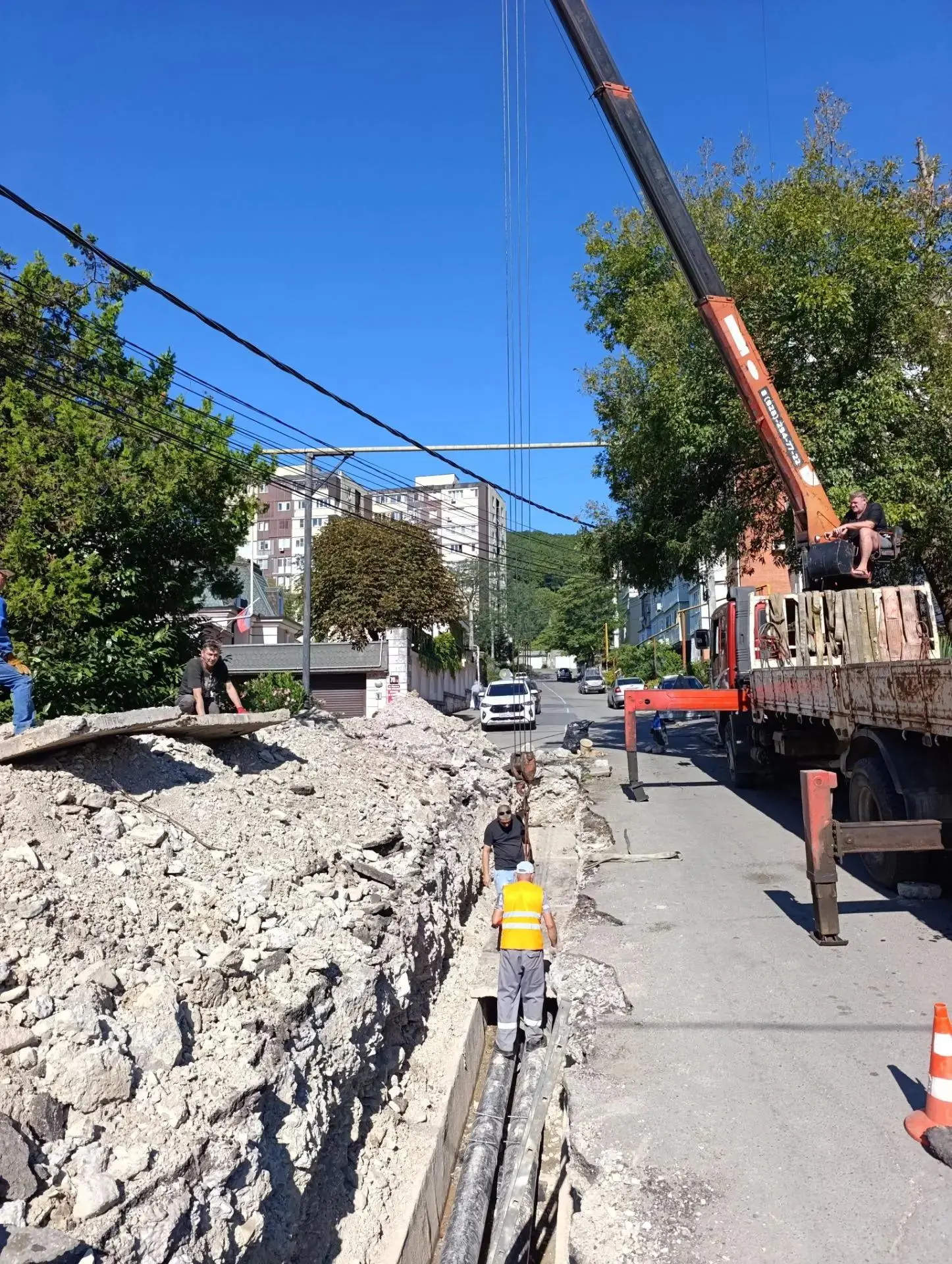 В Туапсе меняют теплосети на улицах Маяковского и Ленинградской