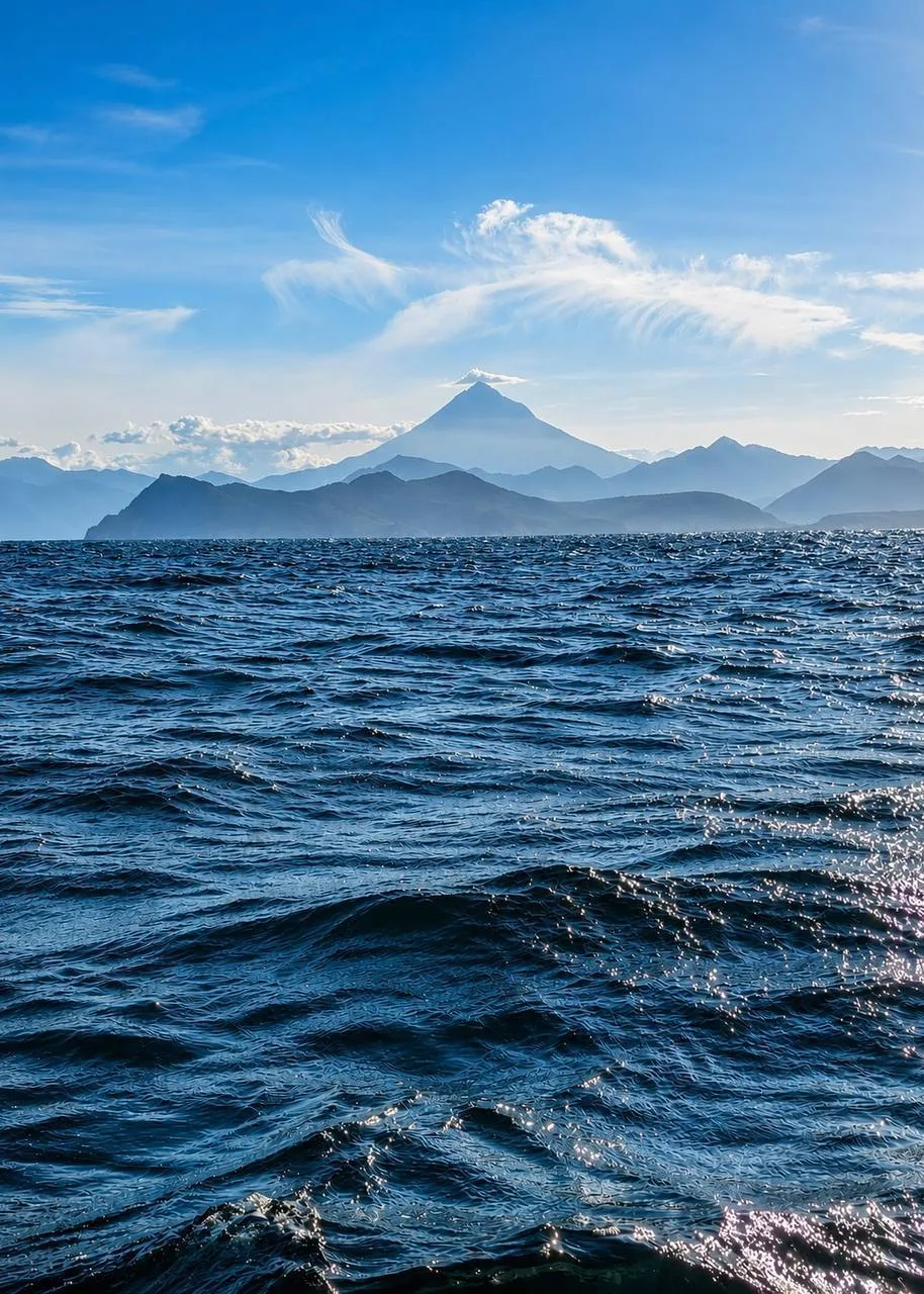 Выходные по-русски: вчера - Алтай, сегодня - Камчатка 🌋