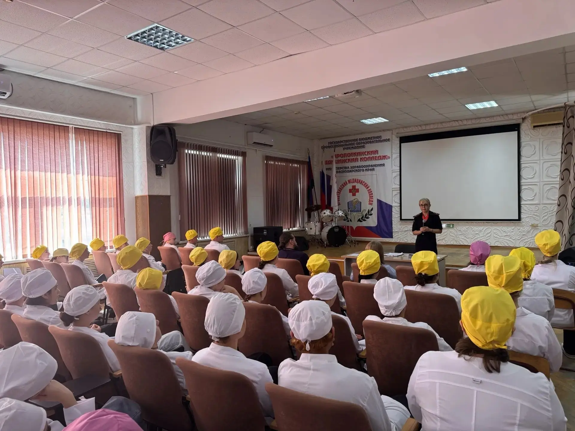 📣 Мероприятие для первокурсников КМК