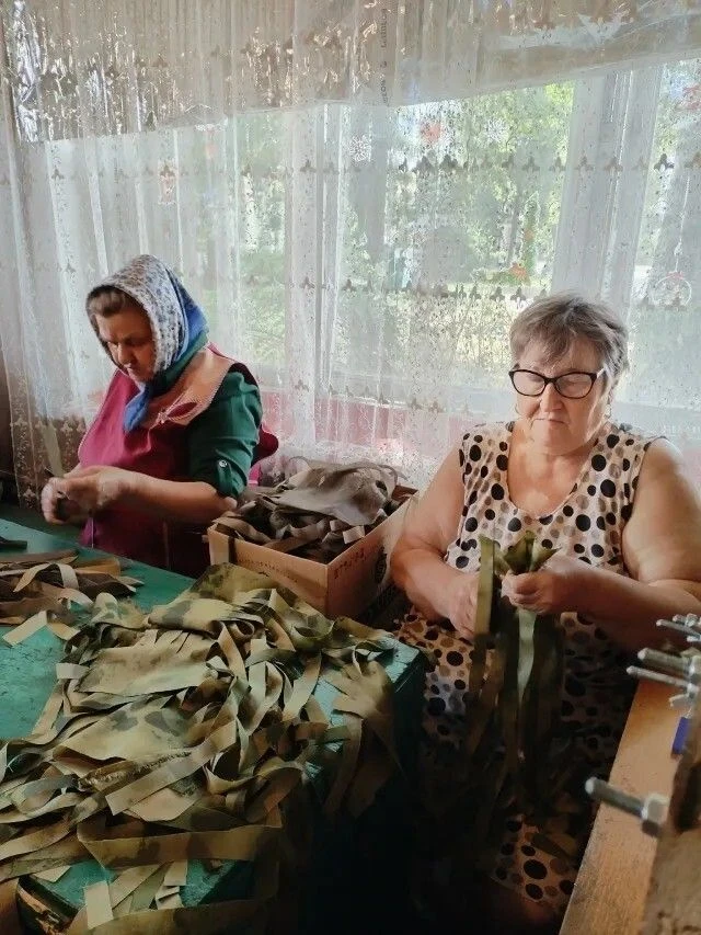 Волонтёры группы «Люди общего дела» из Троснянского района под руководством Светланы Ко...