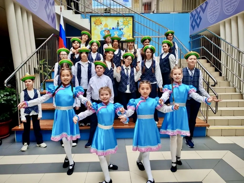 💃 А какой же Сагаалган без традиционного танца?! 💃🏼  🔥 Для ребят и первой, и второй смены прошёл нас