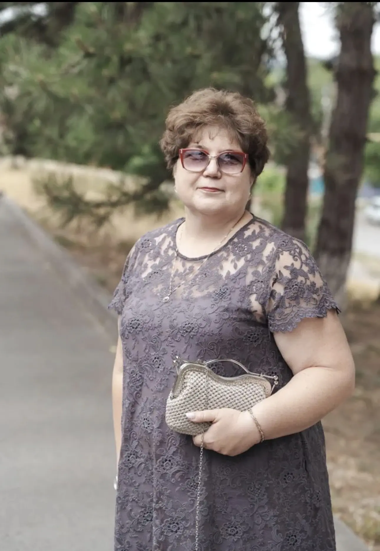 Сегодня день своего рождения отмечает Елена Александровна Фролова, учитель начальных кл...