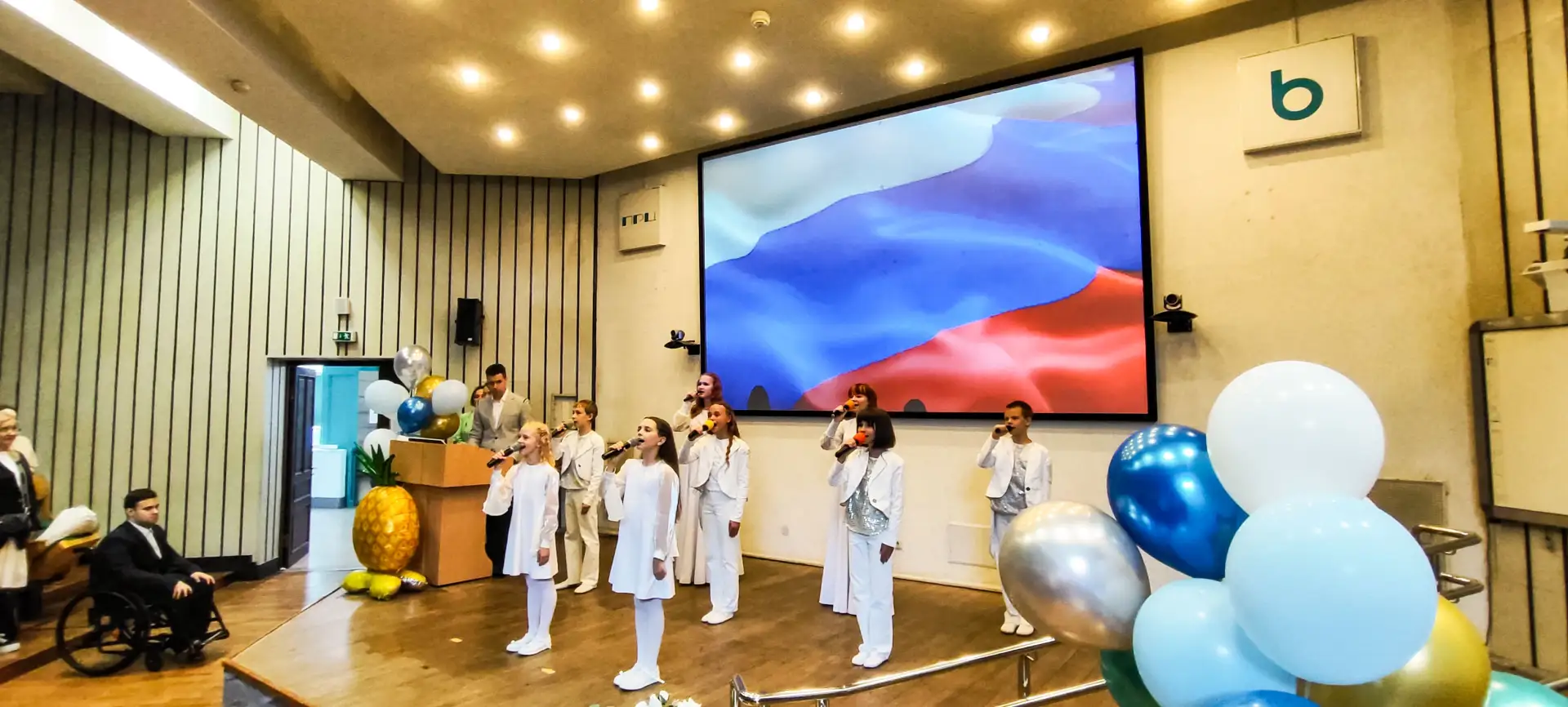 🎓 Состоялась торжественная церемония вручения дипломов выпускникам Центра
