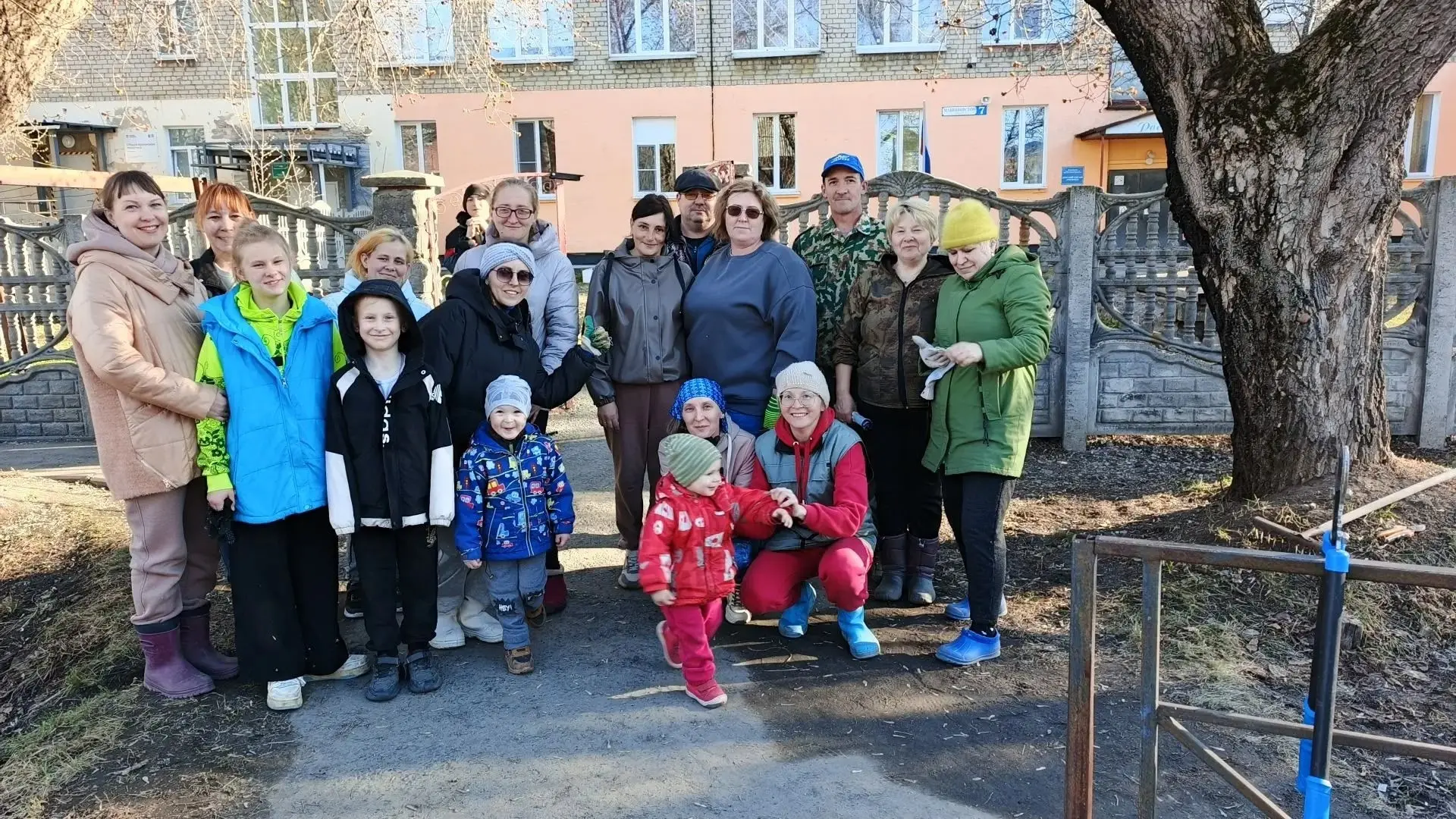 Субботник состоялся в нашем детском саду 💪