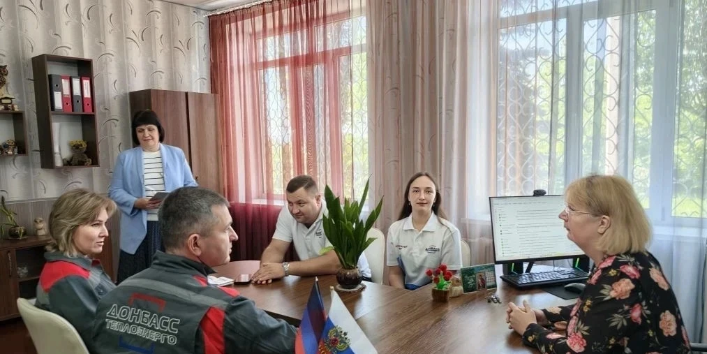 🔥 КАДРЫ РЕШАЮТ ВСЁ: ФИЛИАЛ «ЕНАКИЕВОТЕПЛОСЕТЬ» ПРЕЗЕНТОВАЛ СТУДЕНТАМ ТЕХНИКУМА ПЕРСПЕКТИВЫ СТАБИЛЬН