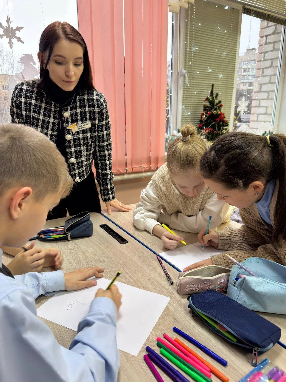 🎄Мозаика зимних чудес: новогодние традиции народов России!  ❤️Наша ученица‑активистка 5 «Б» класса, 