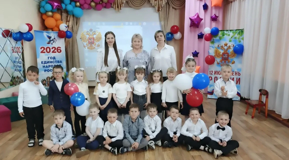 🇷🇺 Мы — будущее России!
В преддверии важного государственного праздника в группах «Пчёлки» и «Оду