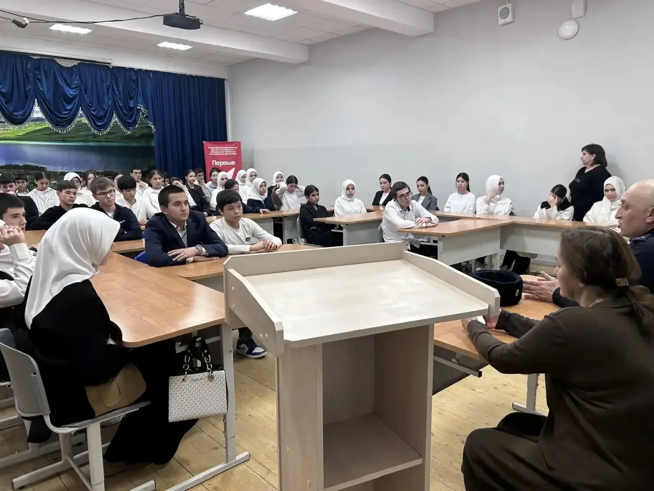 В целях профилактики правонарушений среди молодежи в сети «Интернет», воспитания грамотного и ответс