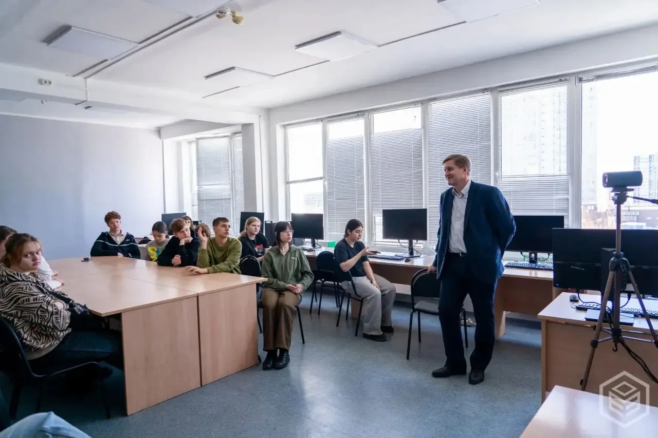 Школьные каникулы проводим исключительно с пользой!  Наша «Весенняя Агрошкола - 2026» продолжается и