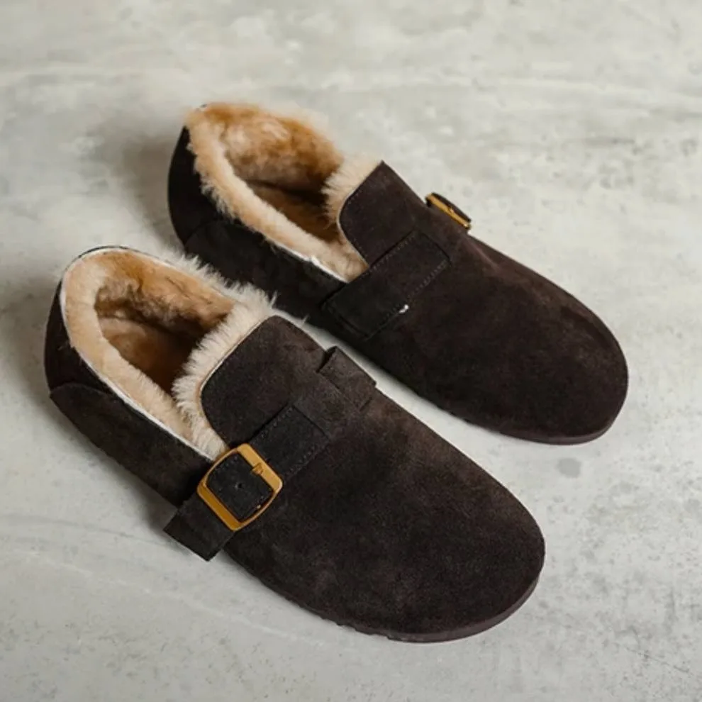 Найдены уютные теплые тапули в стиле Birkenstock.